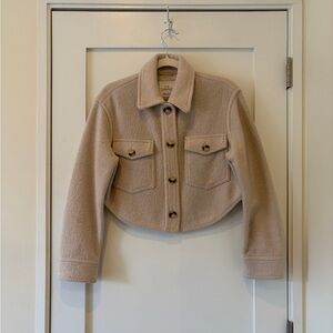 Aritzia Wilfred Free Ganna Cropped Shirt Jacket
